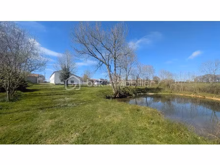 vente maison 10 pièces 265 m² à le retail (79130)  372 000 €