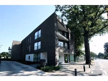 appartement te koop in wijnegem met 2 slaapkamers