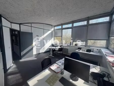 location bureaux 150 m²