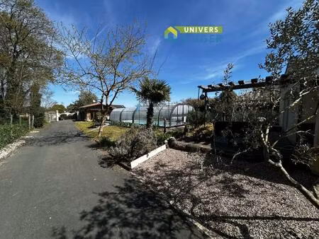 maison avec piscine en viager occupé aux mathes (17)