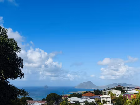 ensemble immobilier a renover vue mer a 180o