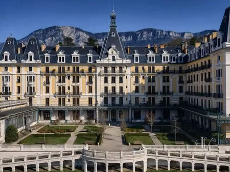 appartements haut de gamme dans un bâtiment prestigieux d'aix-les-bains