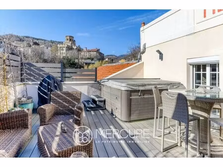 maison de luxe à vendre à royat