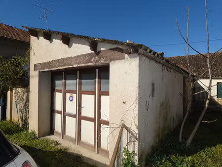 achat parking laroche st cydroine 89400