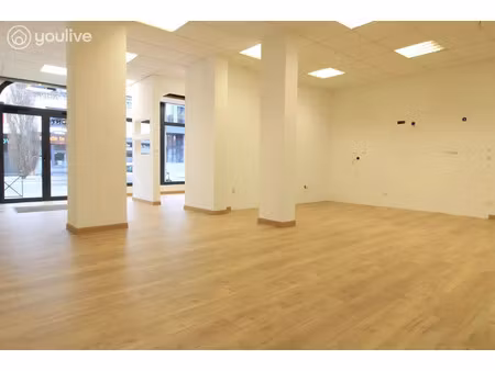 location bureaux et commerces à lens (62300) : à louer / 148m² lens