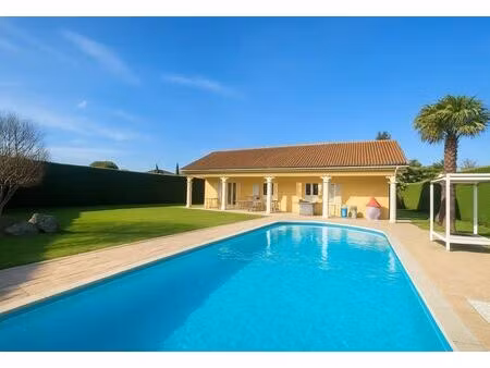 superbe maison avecpiscine 177m² mions