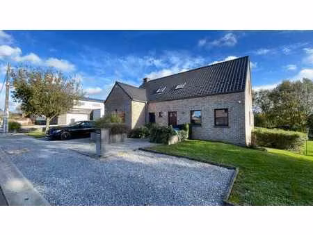 maison familiale 4 façades – vaste jardin et cadre verdoyant