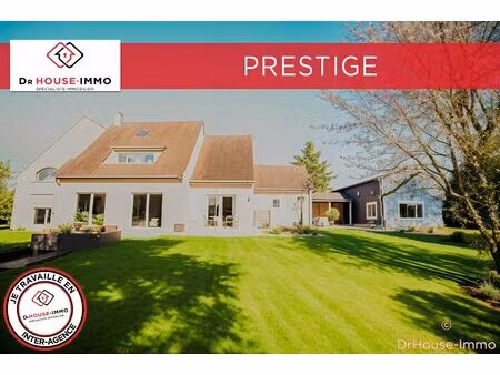 très grande maison familiale de 225m2 + hangar habitable de 100m2 dans un écrin de...