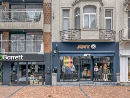 local commercial à louer – lippenslaan 260  knokke-heist ±