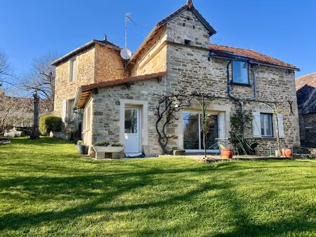 maison en pierre et gîte