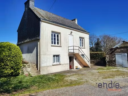 ensemble immobilier avec dépendances et prairies campagne morbihannaise