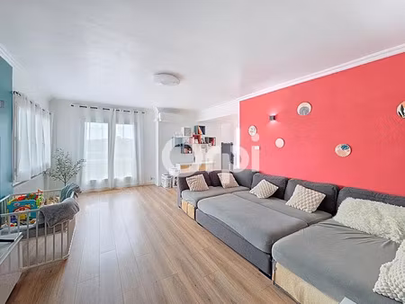 vente appartement 5 pièces 170 m² à toulon (83000)  320 000 €