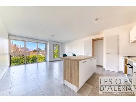 appartement t3 62 69 m² – lumineux – résidence bouygues 2018 – garage box en sus – champag