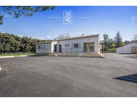location maison 5 pièces 144.66 m² à bouc-bel-air (13320)  2 900 €