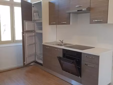 location appartement 2 pièces 47 m² à castelnaudary (11400)  550 €