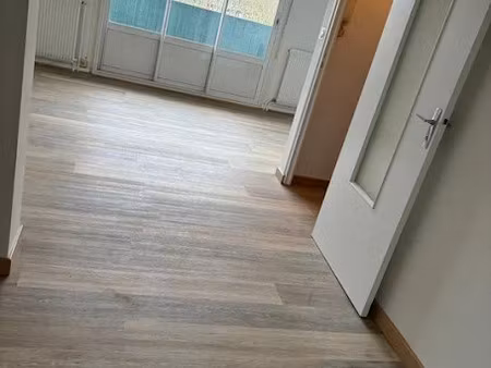 location appartement 1 pièce 30 m² à jurançon (64110)  470 €