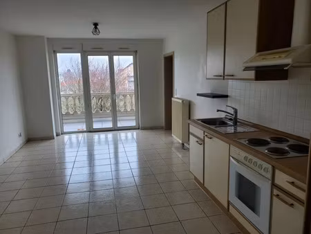 location appartement 2 pièces 44 m² à sarralbe (57430)  550 €