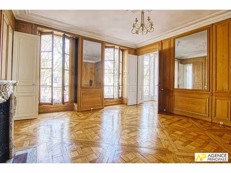 location appartement 5 pièces 153.25 m² à versailles (78000)  3 430 €