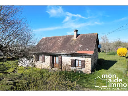 maison en pierre et dépendance sur 2700 m² de terrain