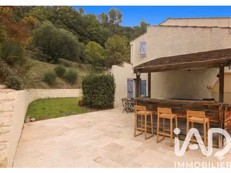 maison à méounes-lès-montrieux (83136)