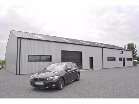 location entrepôt 360 m²