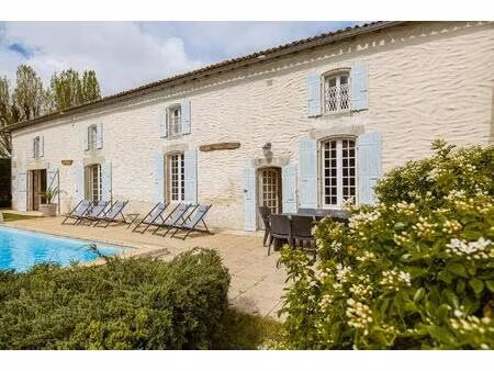 refuge de caractère à proximité des plages