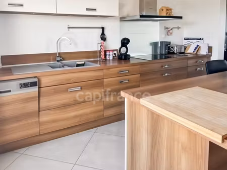 à vendre - henneveux - maison individuelle - 131 m2 - 5 pièces - 3 chambres - sous sol com