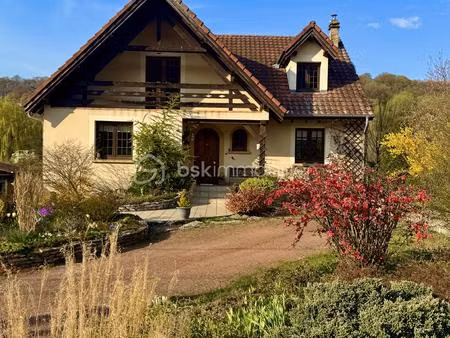 maison traditionnelle de 183 m² à dalem