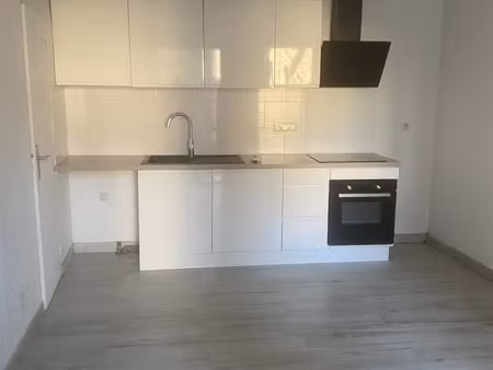 maison de village t3 avec terrasse