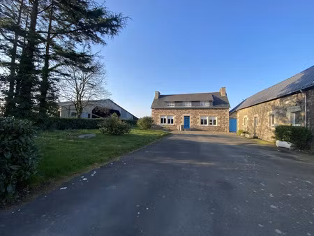 vente maison 6 pièces 100 m² à ploëzal (22260)  231 000 €