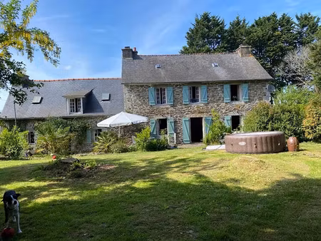 vente maison 7 pièces 212 m² à plonévez-du-faou (29530)  233 200 €