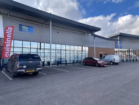 location local commercial 1 119m² torcy 71210