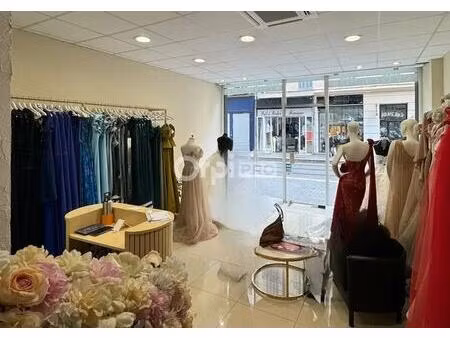 location commerce marseille 13001 124m²