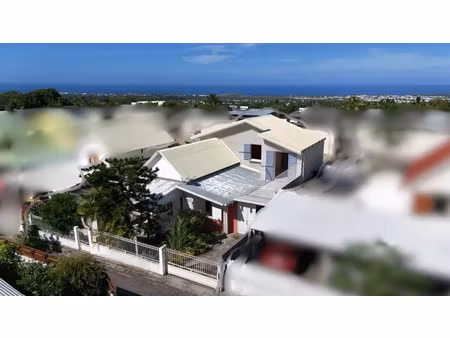 vente maison 8 pièces saint-louis (97421)