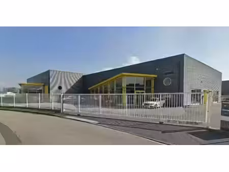 location local d’activités gonfreville-l’orcher 76700 411m²