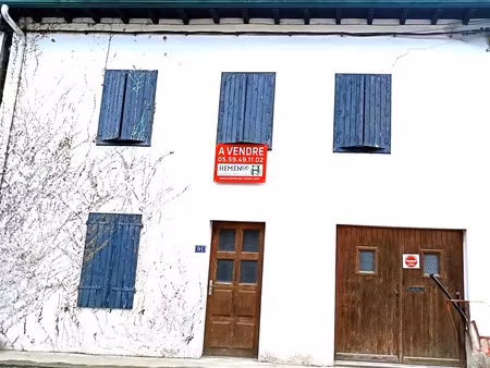 vente maison de village espès-undurein 64130 - - surface privée