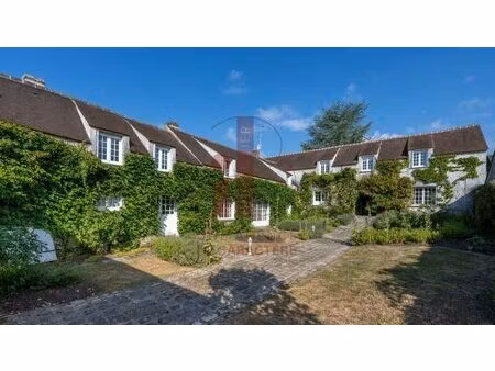 a 10 km de barbizon - propriete de caractere de 353 m² sur un jardin clos de 2753 m²