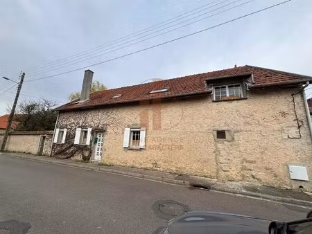 a 6 km de fontainebleau  maison de caractere de 210 m² sur un jardin de 906 m²