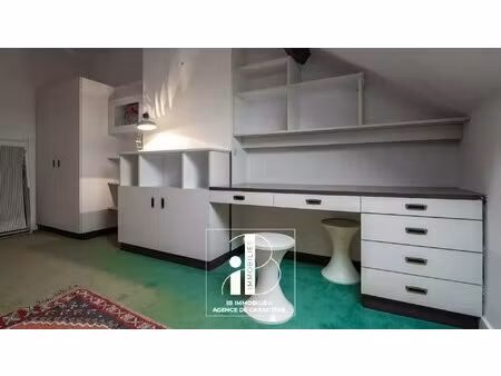 moret sur loing - cur de ville - appartement / maison de caractere de 225m2 avec courette.