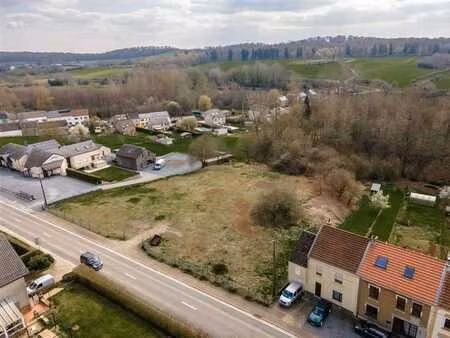 terrain plein sud à ethe – lumière  vue et liberté de constr