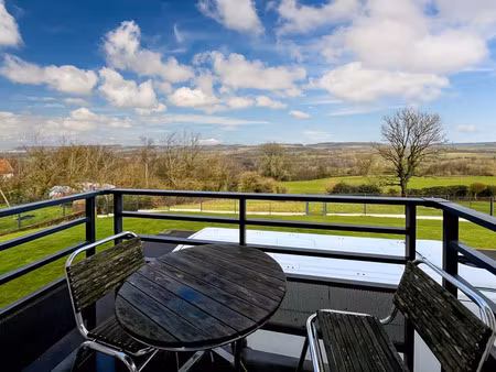 vente maison 5 pièces 131 m² henneveux (62142)