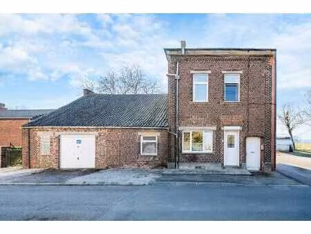 lumineuse maison 4 façades au calme et à l'immense potentiel