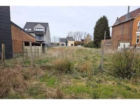 terrain à bâtir pour une maison économe en énergie à ideg...