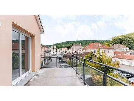 ars sur moselle - f3 avec terrasse et 2 parkings