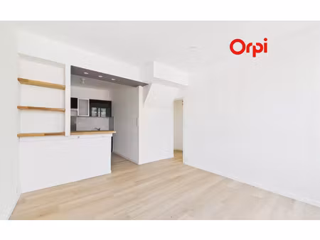 location appartement  m² t-2 à brionne  499 €