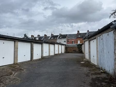 garages fermés à vendre ? proche gare