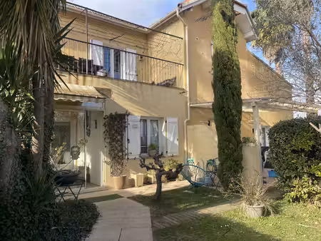 hyeres est - special investisseur - maison composee de 4 log