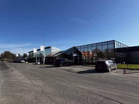 hall + bureaux - zoning de alleur