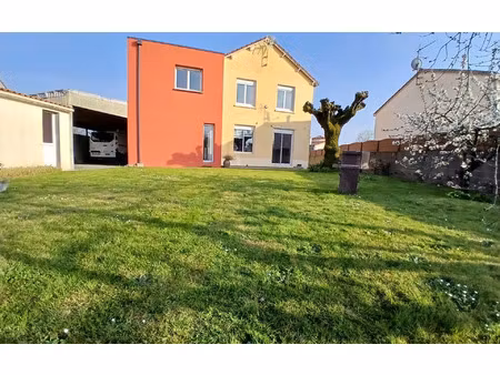 maison les landes-genusson m² t-8 à vendre  233 000 €