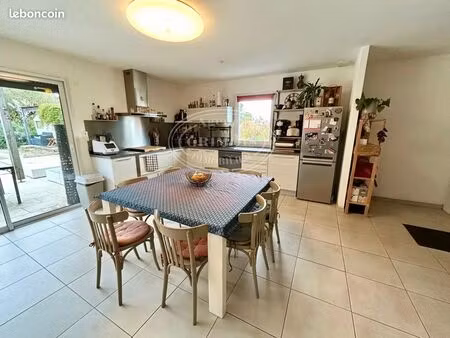 villa 5 pièces 115 m²